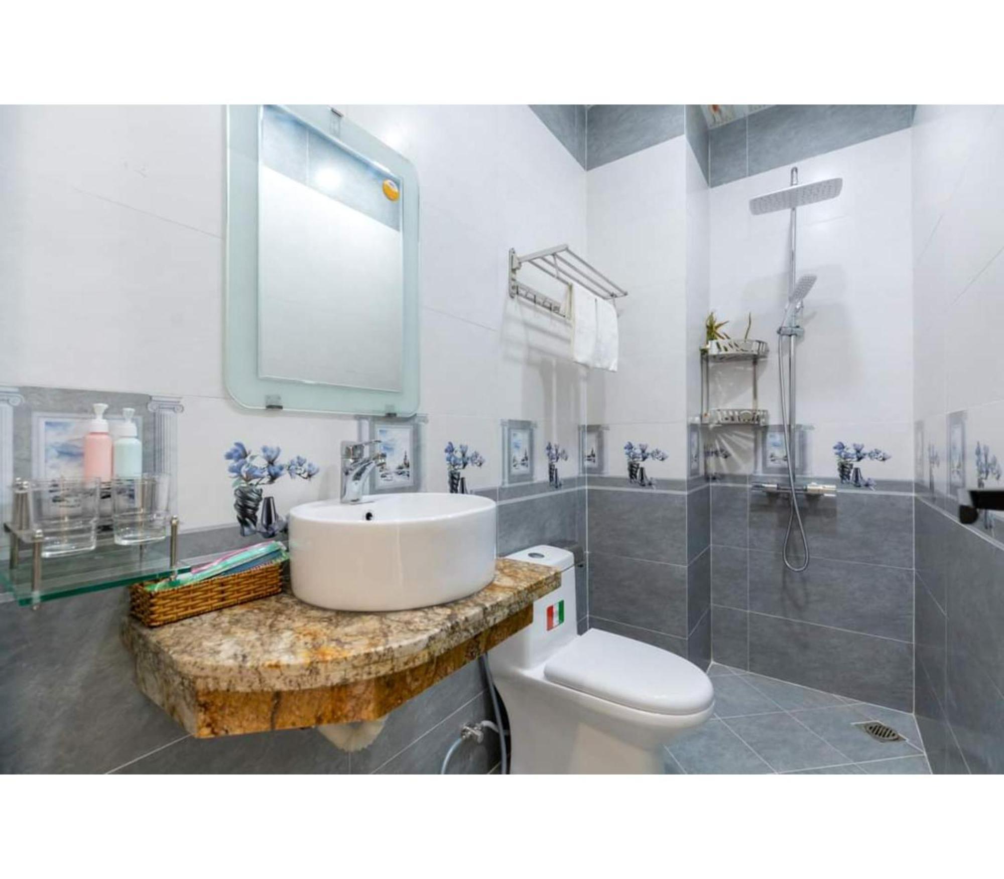 Oyo 1216 Ha Hotel 붕타우 외부 사진